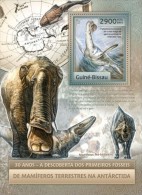 Guinea Bissau. 2012 First Land Mammal Fossils In Antarctica. (813b) - Fossilien