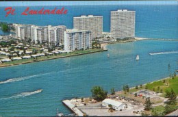 United States  - Postcard Unused - Fort Lauderdale - View Of Beach And Harbour Entrance To Port Everglades  - 2/scans - Fort Lauderdale