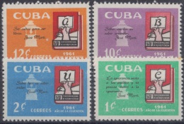 1961.16 CUBA 1961. Ed.886-89. CAMPAÑA DE ALFABETIZACION. LITERACY CAMPAIG. MNH - Ongebruikt