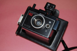 Appareil Photo Polaroid COLORPACK 82, Année 1974 Avec Sacoche De Transport, Notice Et Film-Pack, TRÈS BON ÉTAT - Cámaras Fotográficas