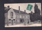 Villiers St Saint Georges (77) - Entree Par La Route De Provins  ( Animée Tabac Buraliste Boulangerie Ed. Hugues ) - Villiers Saint Georges