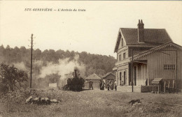 CPA ( 60)  SAINTE GENEVIEVE  L Arrivée Du Train    (parfait Etat) - Sainte-Geneviève