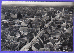 Carte Postale 53. Landivy  Vue D´avion   Trés Beau Plan - Landivy