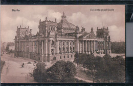 Berlin - Reichstagsgebäude - Tiergarten