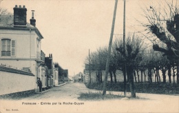 ( CPA 78 )  FRENEUSE  /  Entrée Par La Roche-Guyon - - Freneuse