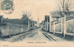 ( CPA 78 )  FRENEUSE  /  La Rue De L' Eau  - - Freneuse