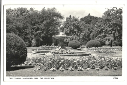 Cp, Angleterre, Cheltenham, Sandford Park, The Fountain, Voyagée 1958 - Cheltenham