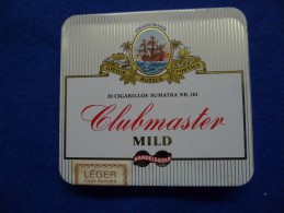 Boîte Métallique De Cigares Clubmaster, Vide - Schnupftabakdosen (leer)