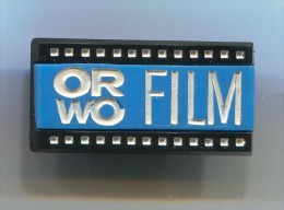 Photography, Foto, Film, Camera, Aparat, ORWO, East Germany DDR, Vintage Pin  Badge - Photographie