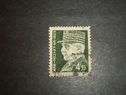 Perfin Perforé 1942   Type HOURRIEZ 523- 6 Trous Sur Le Visage En Cerle - Perfins