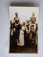 Photo Formant Carte Postale Ancienne : GHANA GOLD COAST : King PREMPEH II With Daughters - Ghana - Gold Coast