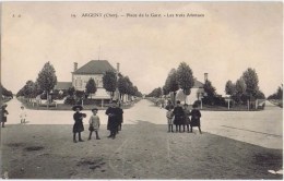 Cpa  ARGENT   PLACE DE LA GARE  LES TROIS AVENUES - Argent-sur-Sauldre