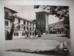 Carte Postale Ascain La Place,l'Eglise Et L'Hotel De La Rhune (oblitérée Timbre Quimper) - Ascain