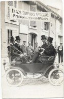 VALENCE (26) Carte Photo Concours D'élégance Hommes Dans Un Vehicule Automobile ? Superbe Plan - Valence