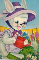 MADAME LAPIN ARROSE SES FLEURS - Fantaisie Animaux. - Animaux Habillés