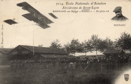 69 - BRON  Ecole Nationale D´Aviation Aéodrome De Bron - Lyon Bernard Sur Biplan " Sommer" - En Plein Vol - Bron