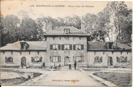 CHATILLON EN BAZOIS - 58 - Basse Cour Du Chateau - Edit Roubé - VANH - - Chatillon En Bazois