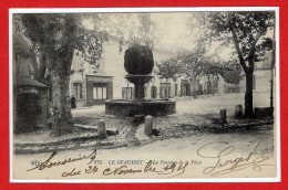 83 - Le BEAUSSET -- La Fontaine De La Place - Le Beausset