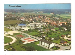 CPSM 74 DOUVAINE Vue Générale : Stade Cours Tennis Immeubles Maisons - Douvaine