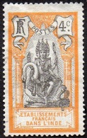 Inde Obl. N°  28 - Dieu BRAMA 4c Orange Et Noir - Gebraucht