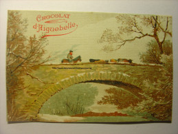 CHROMO CARTE - CHOCOLAT D´AIGUEBELLE - HOMME A CHEVAL ET SON TROUPEAU PASSENT SUR UN PONT - 10X6 - Aiguebelle