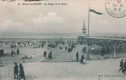 MALO LES BAINS (Nord) - La Plage Et La Digue - Très Animée - Malo Les Bains