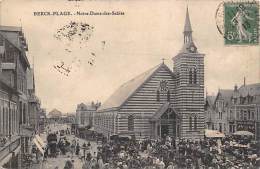 Berck    62    Marché Et Eglise Notre Dame Des Sables - Berck