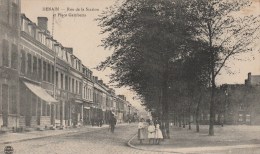 DENAIN (Nord) - Rue De La Station Et Place Gambetta -  Animée - Denain