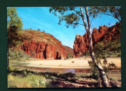 AUSTRALIA  -  Glen Helen Gorge  Unused Postcard - Non Classés