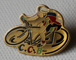 Pin´s Cyclisme Vélo Cycling  .  C C B - Cyclisme