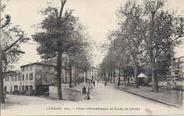 LORGUES    PLACE D'ENTRECHEAUX - Lorgues