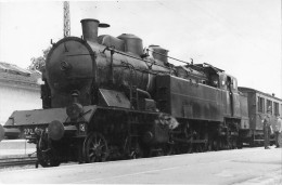 LOCOMOTIVE A VAPEUR Photographie Format Cpa Machine à Vapeur - Matériel