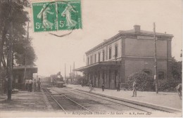 69-AMPLEPUIS-La Gare-TRAIN ENTRANT EN GARE - Amplepuis