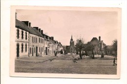 Guerlesquin Le Haut De La Place - Guerlesquin