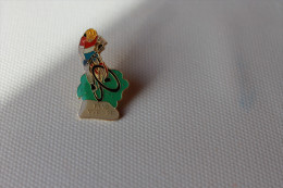 Pin´s Cyclisme Vélo Cycling . P A A C 91 . VTT - Cyclisme