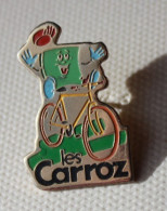 Pin´s  Cyclisme Cycling Vélo  . Les Carroz - Cyclisme