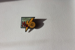 Pin´s  Cyclisme Cycling Vélo  . CGT . NORD PAS DE CALAIS - Cyclisme