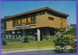 Carte Postale 93. Noisy-le-Grand  La Gare  S.N.C.F.  Des Yuris    Trés Beau Plan - Noisy Le Grand