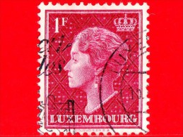 LUSSEMBURGO - Usato - 1948 - Profilo Della Granduchessa Charlotte (volta A Sinistra) Su Uno Sfondo Reticolato - 1 - 1948-58 Charlotte De Profil à Gauche