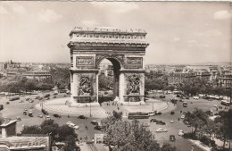 PARIS (8ème Arrondissement) - Lot  De 2 Cartes Très Animées - ARC DE TRIOMPHE Et CHAMPS-ELYSEES - Triumphbogen