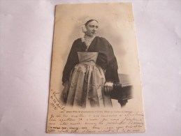 CPA JEUNE FILLE DE QUESTEMBERG ET ELVEN ETUDE DE COIFFES DE BRETAGNE 1902. - Questembert