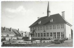 CPSM PERWEZ, HOTEL DE VILLE, AUTO VOITURE ANCIENNE, Format 9 Cm Sur 14 Cm Environ, BRABANT WALLON, BELGIQUE - Perwez