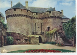 Lassay : L'entrée Du Château Et Le Pont Levis (n°632 Combier) - Lassay Les Chateaux