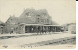 60 - ESTREES  SAINT  DENIS - Belle Vue Animée De La Gare Vue Intérieure - Estrees Saint Denis