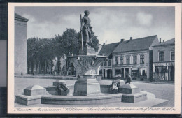 Husum - Asmussen-Woldsen-Denkmals - Tine Brunnen - Husum