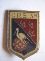 INSIGNE DE LA POLICE NATIONALE CRS COMPAGNIE REPUBLICAINE DE SECURITE C.R.S 38 ILLZACH Y. DELSART - Polizei