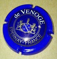 Capsule De Champagne -  De Venoge - N°14a - Bleu Centre Bleu Foncé - Moet Et Chandon