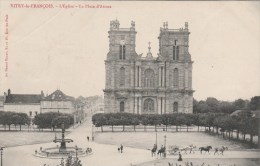 VITRY LE FRANCOIS (Marne) - L'Eglise - La Place D'Armes - Vitry-le-François