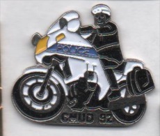 Beau Pin´s , Police , CMUD 92 , Moto - Police