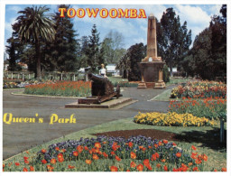 (150) Australia - QLD - Toowoomba Queen's Park And Obelisk War Memorial - Towoomba / Darling Downs